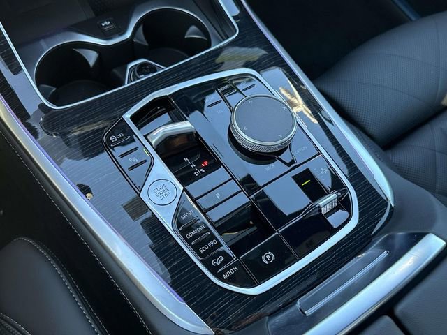 New 2026 BMW X7 xDrive40i w/ M Sport Package image 17