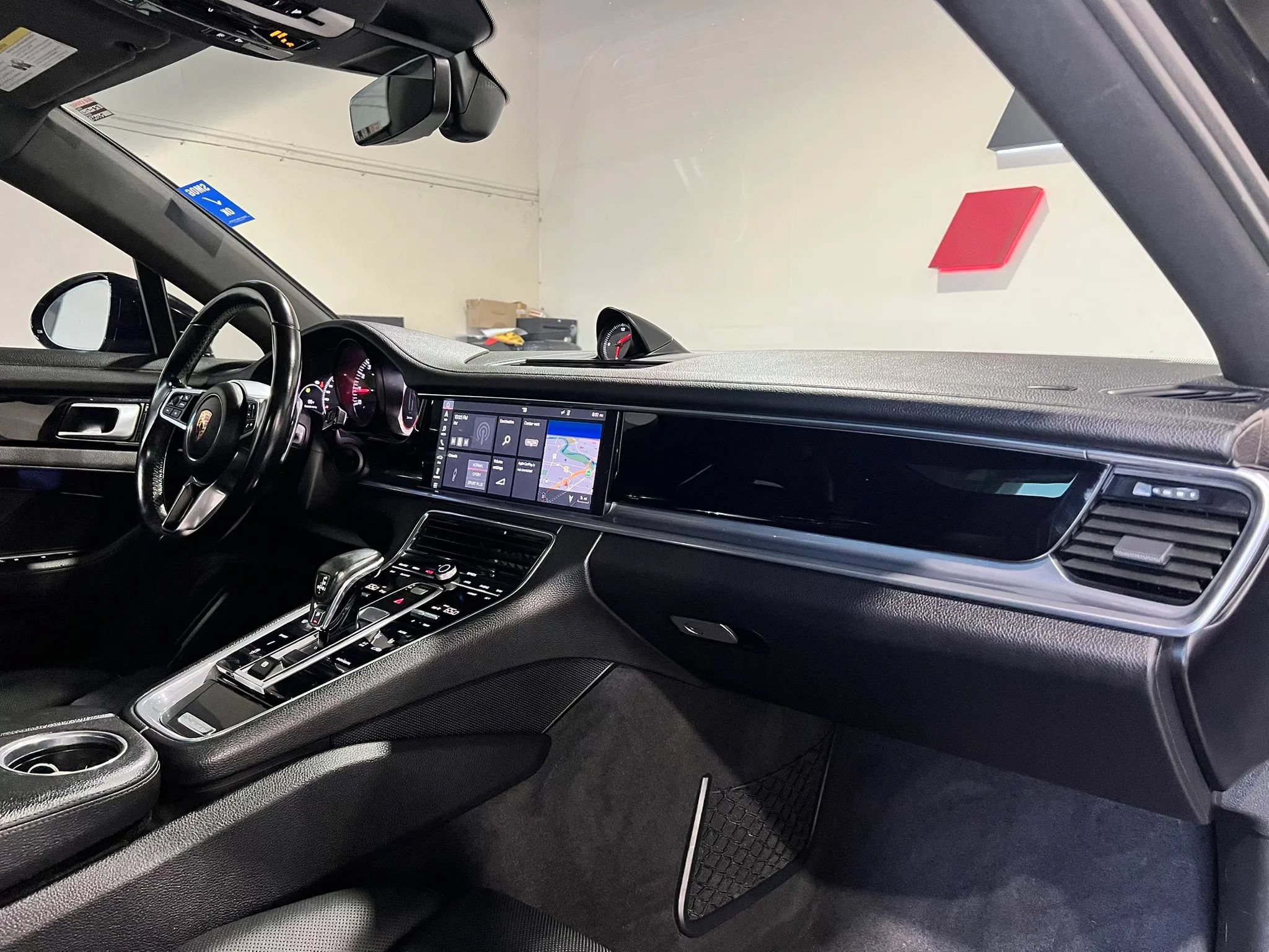 Used 2018 Porsche Panamera 4S AWD/4WD image 16