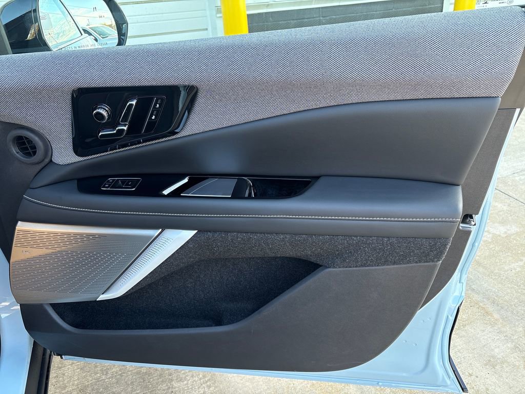 New 2026 Cadillac Optiq Sport 1 image 46