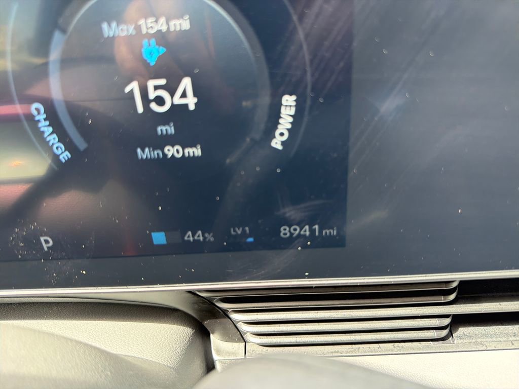 Used 2025 Hyundai Ioniq 5 SE image 17