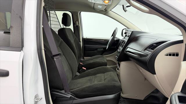 Used 2015 RAM C/V Tradesman FWD image 19