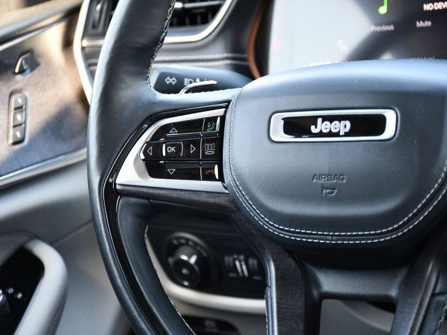 Used 2021 Jeep Grand Cherokee L Overland w/ Advanced Protech Group III image 24