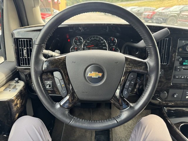 Used 2022 Chevrolet Express 2500 w/ Enhanced Convenience Package image 23