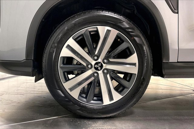 Used 2025 Mitsubishi Outlander Sport AWD image 9