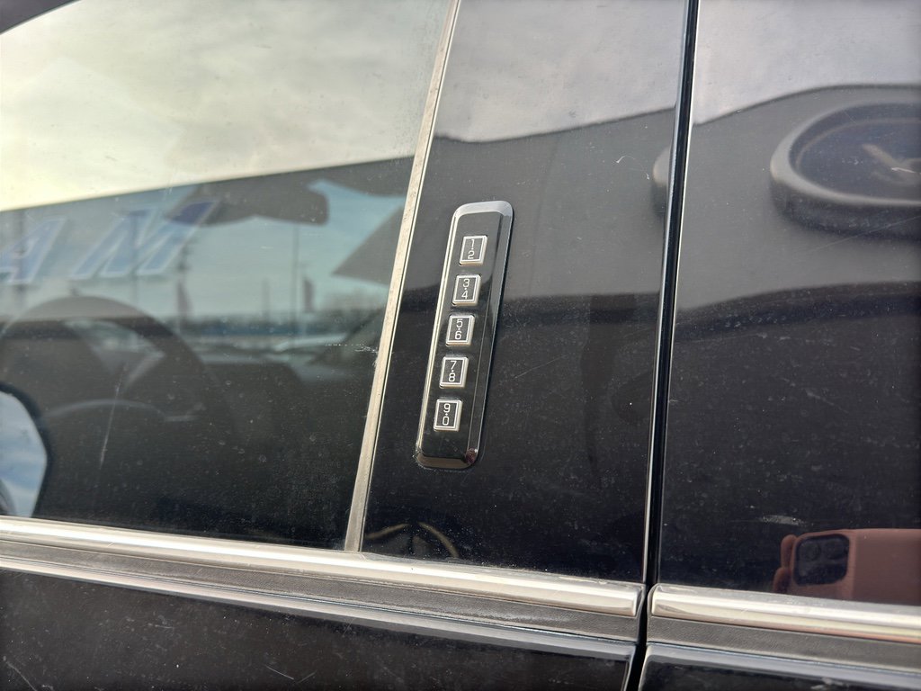 Used 2017 Ford F350 Platinum w/ Platinum Ultimate Package image 12