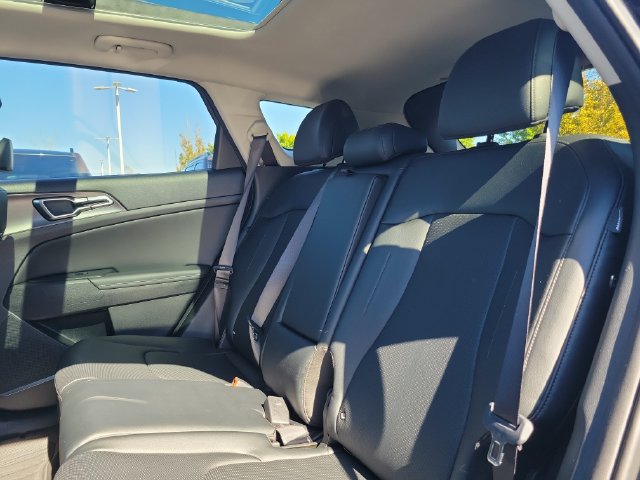 Certified 2026 Kia Sportage SX FWD image 10
