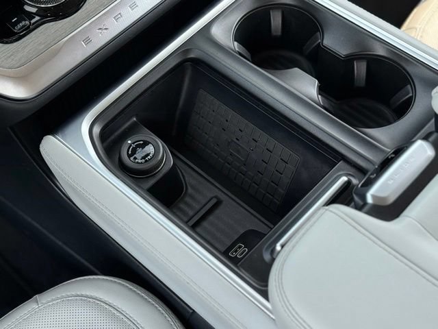 Certified 2025 Ford Expedition Platinum AWD/4WD image 33