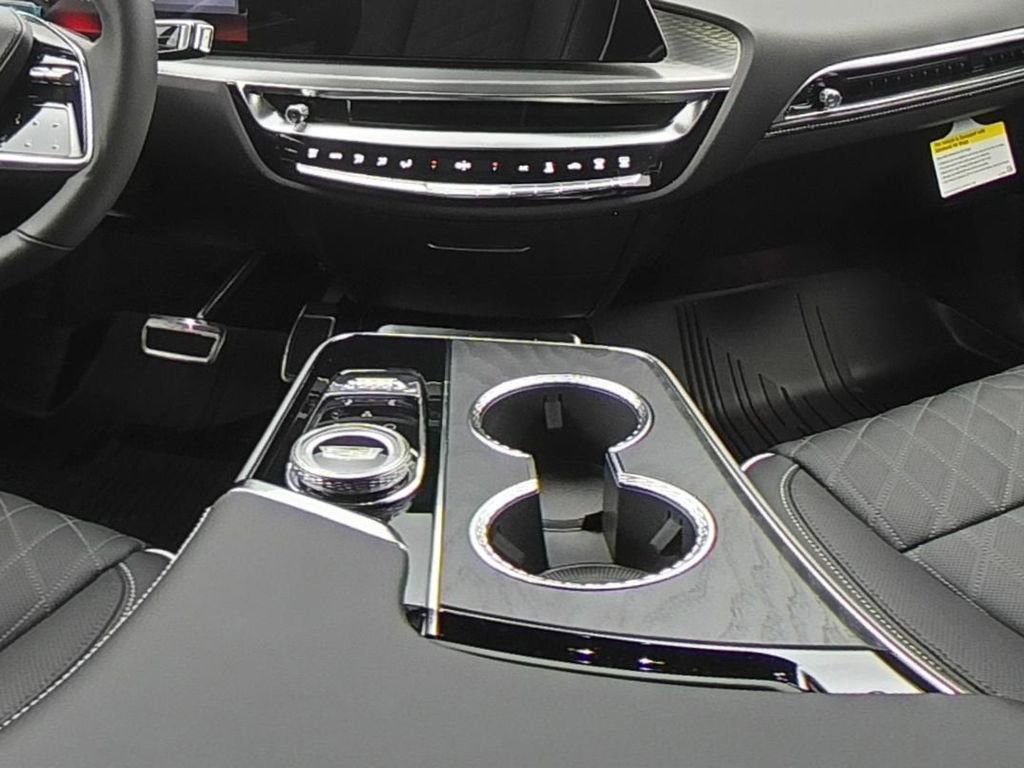New 2026 Cadillac Lyriq V w/ LPO, Floor Liner Package AWD/4WD image 13