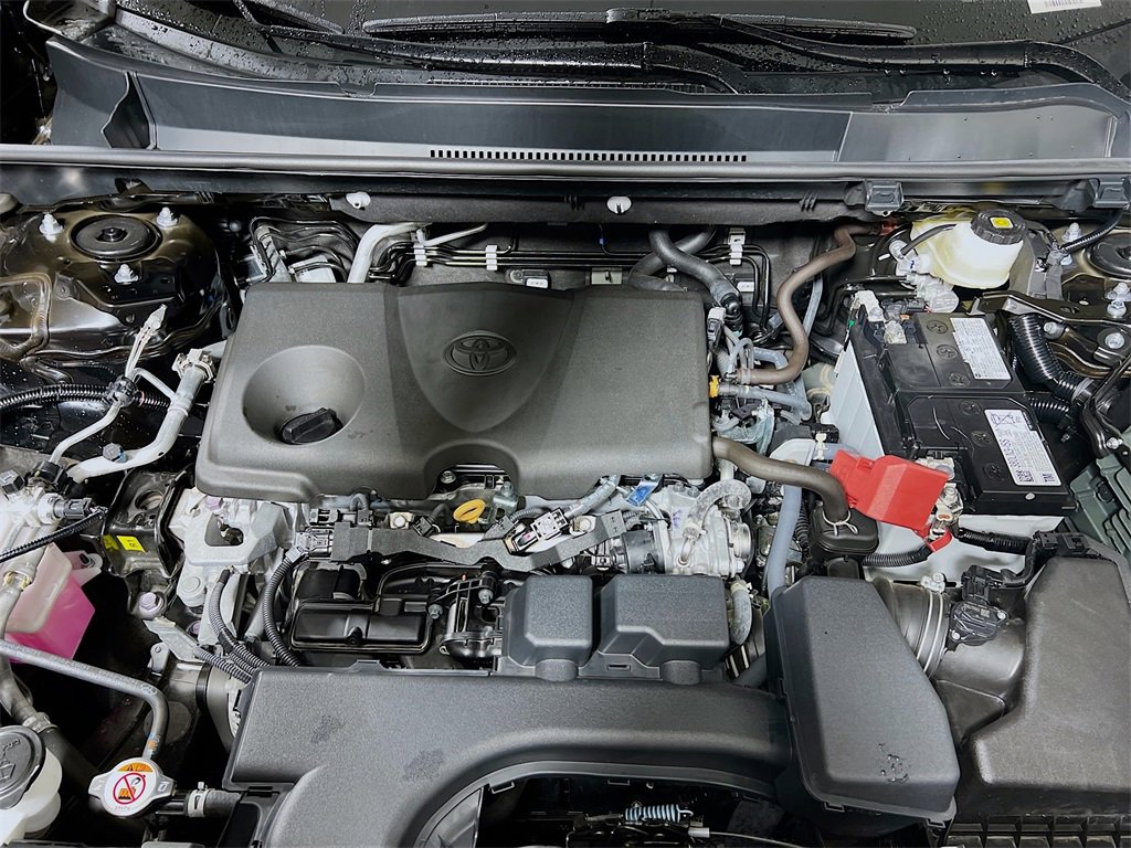 Certified 2025 Toyota RAV4 LE image 27