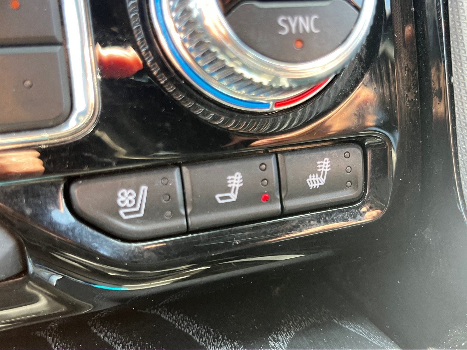 Used 2022 GMC Yukon XL Denali AWD/4WD image 20