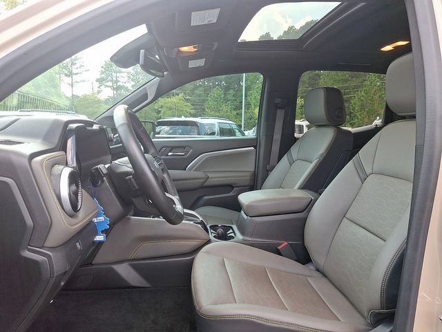 Used 2023 Chevrolet Colorado ZR2 w/ ZR2 Convenience Package III AWD/4WD image 14