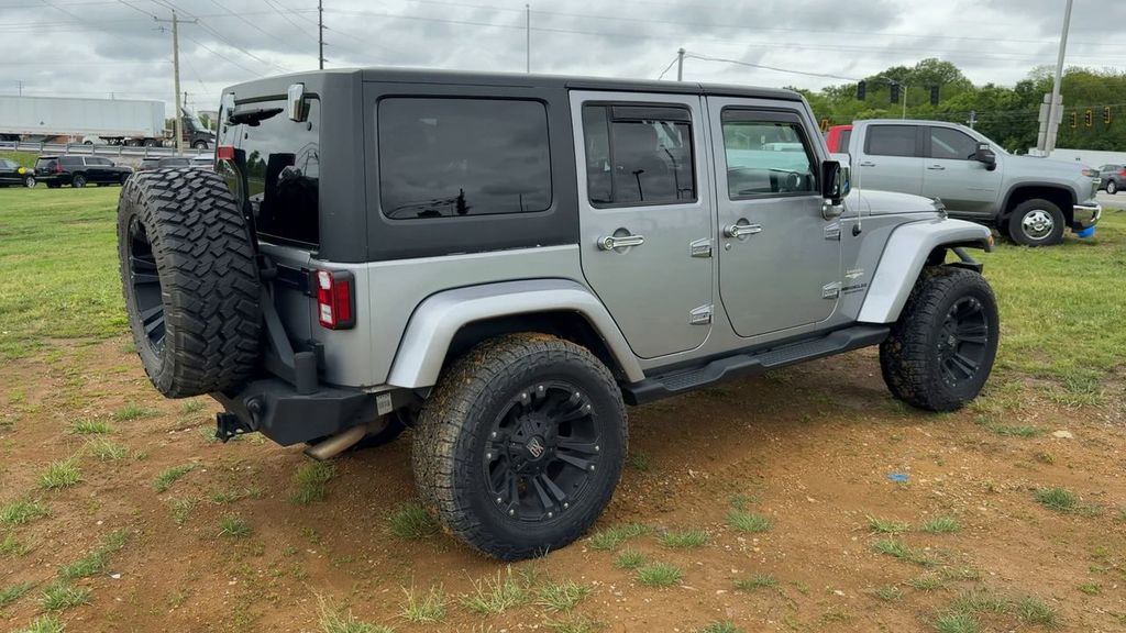 Used 2014 Jeep Wrangler Unlimited Sahara w/ Connectivity Group AWD/4WD image 7