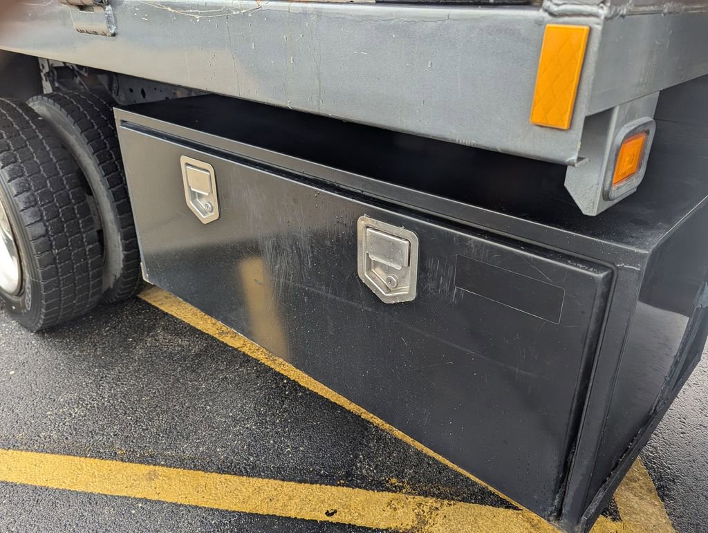 Used 2004 Ford F450 XL RWD image 16