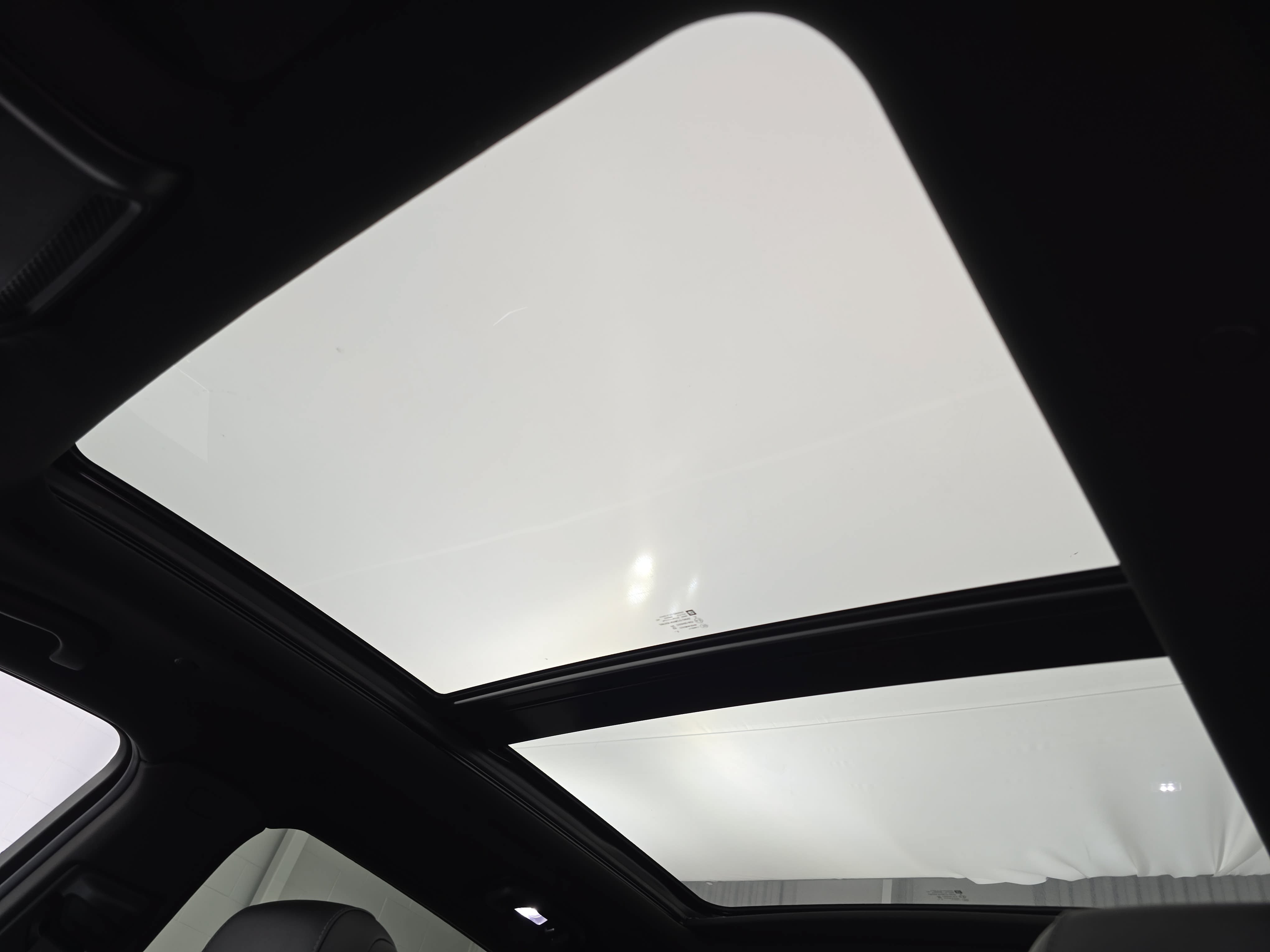 Used 2021 Cadillac XT5 Premium Luxury w/ LPO, Floor Liner Package AWD/4WD image 30
