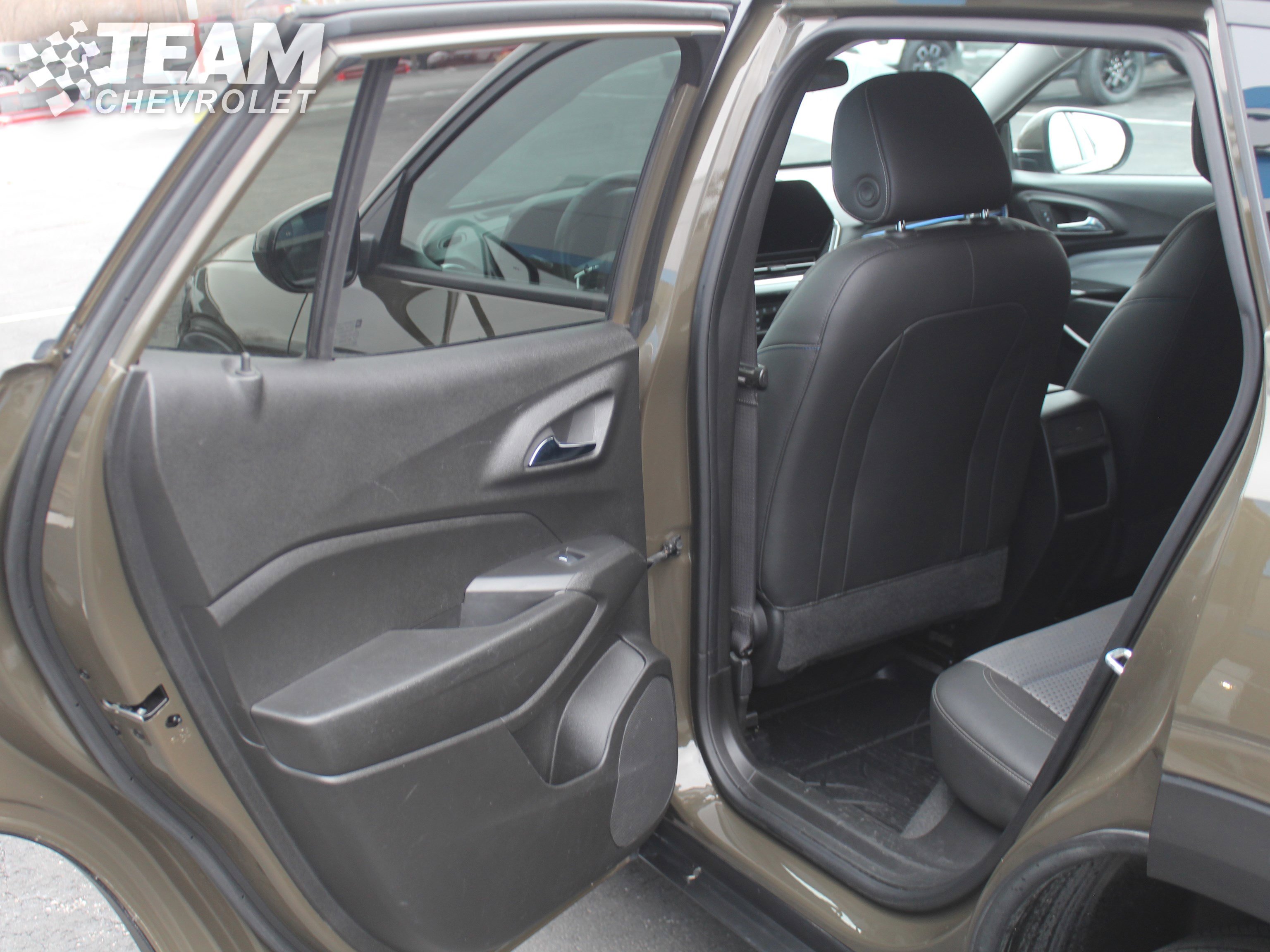 Certified 2024 Chevrolet Trax LT w/ Driver Confidence Package image 20