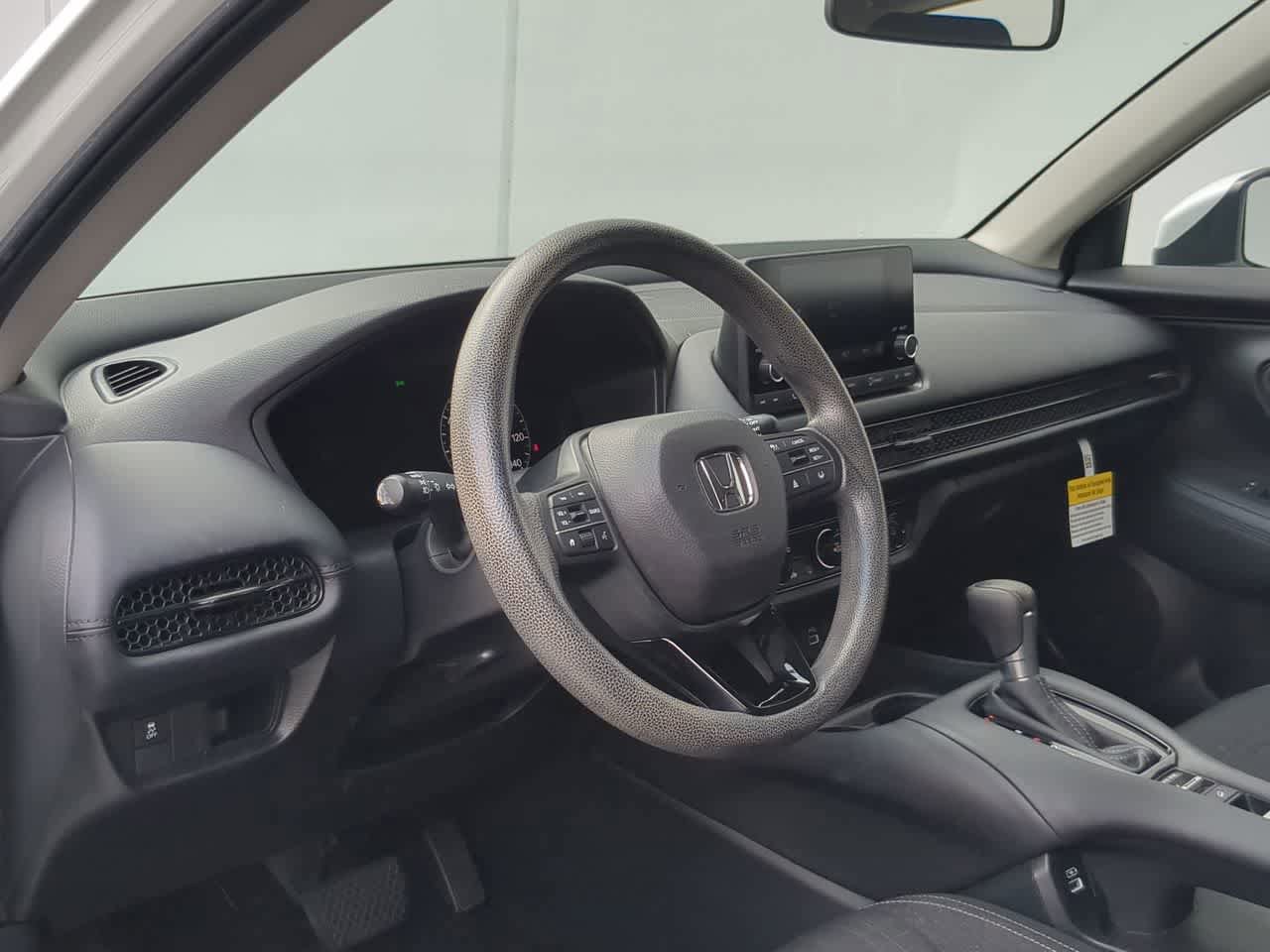 Used 2023 Honda HR-V LX image 10