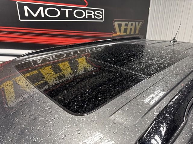 Used 2018 Ford Explorer Sport w/ Equipment Group 401A image 6