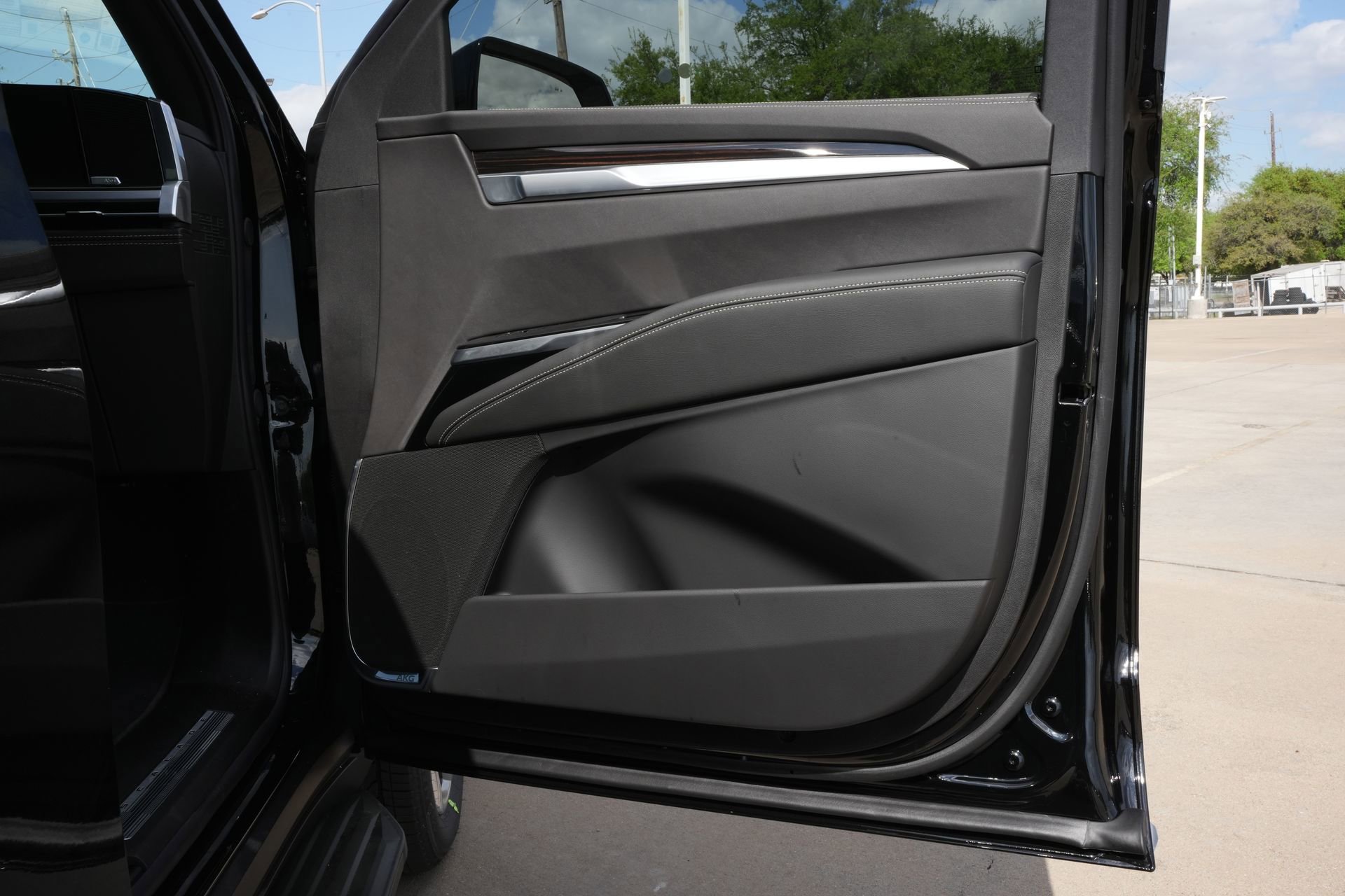 New 2026 Cadillac Escalade 2WD image 25