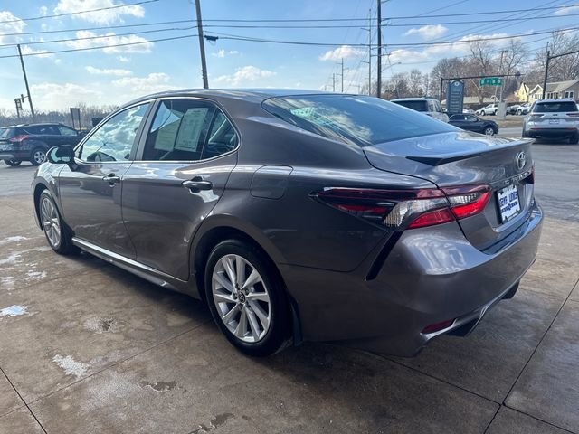 Used 2023 Toyota Camry SE image 7