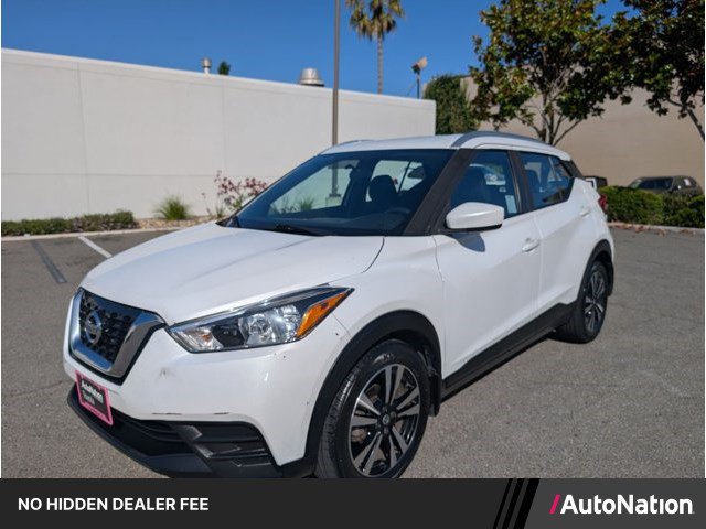 Used 2018 Nissan Kicks SV FWD image 1