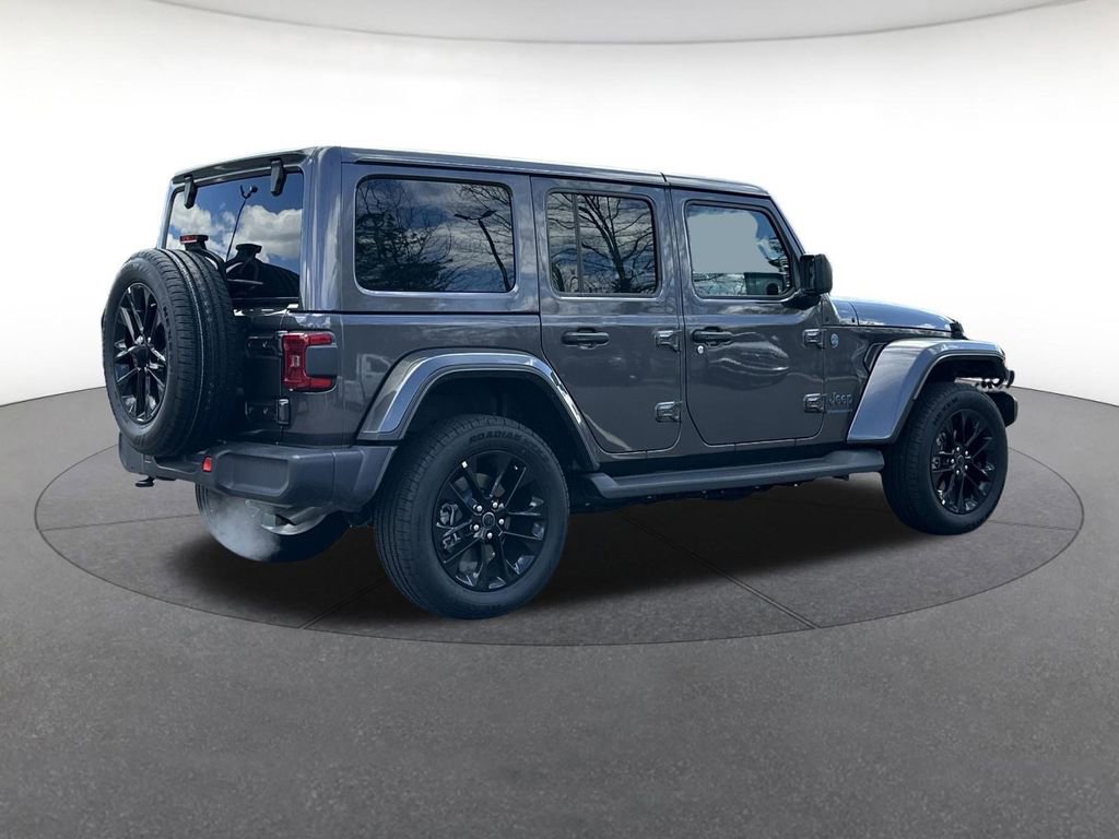 Used 2025 Jeep Wrangler Unlimited Sahara image 6