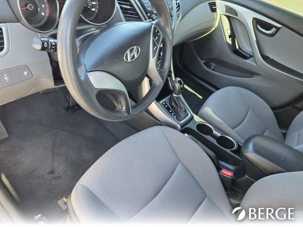 Used 2016 Hyundai Elantra SE FWD image 14