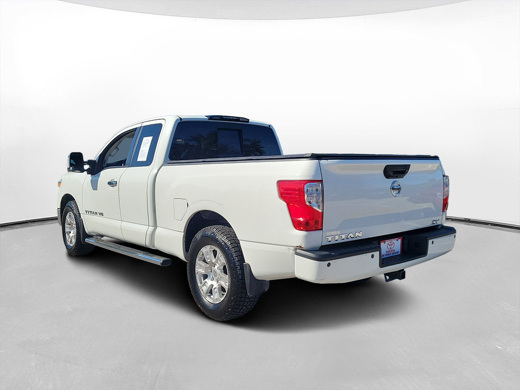 Used 2018 Nissan Titan SV w/ SV Convenience Package RWD image 4