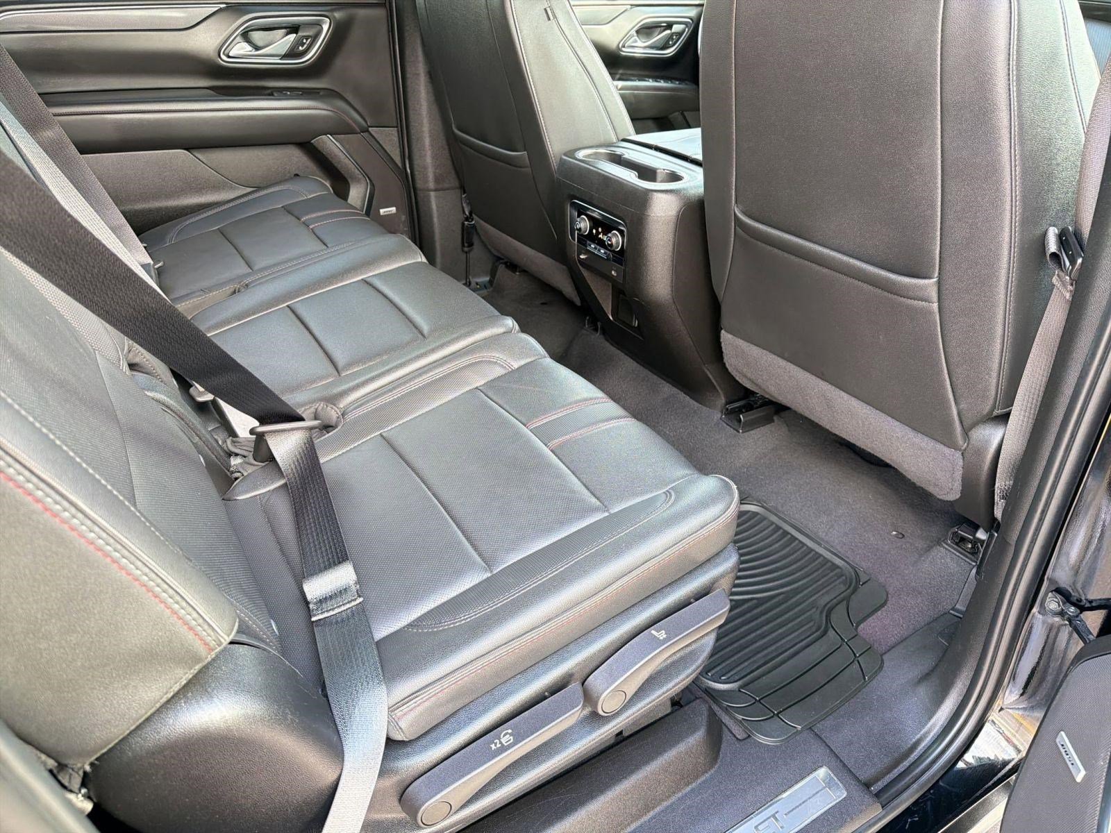 Certified 2024 Chevrolet Suburban RST RWD image 30