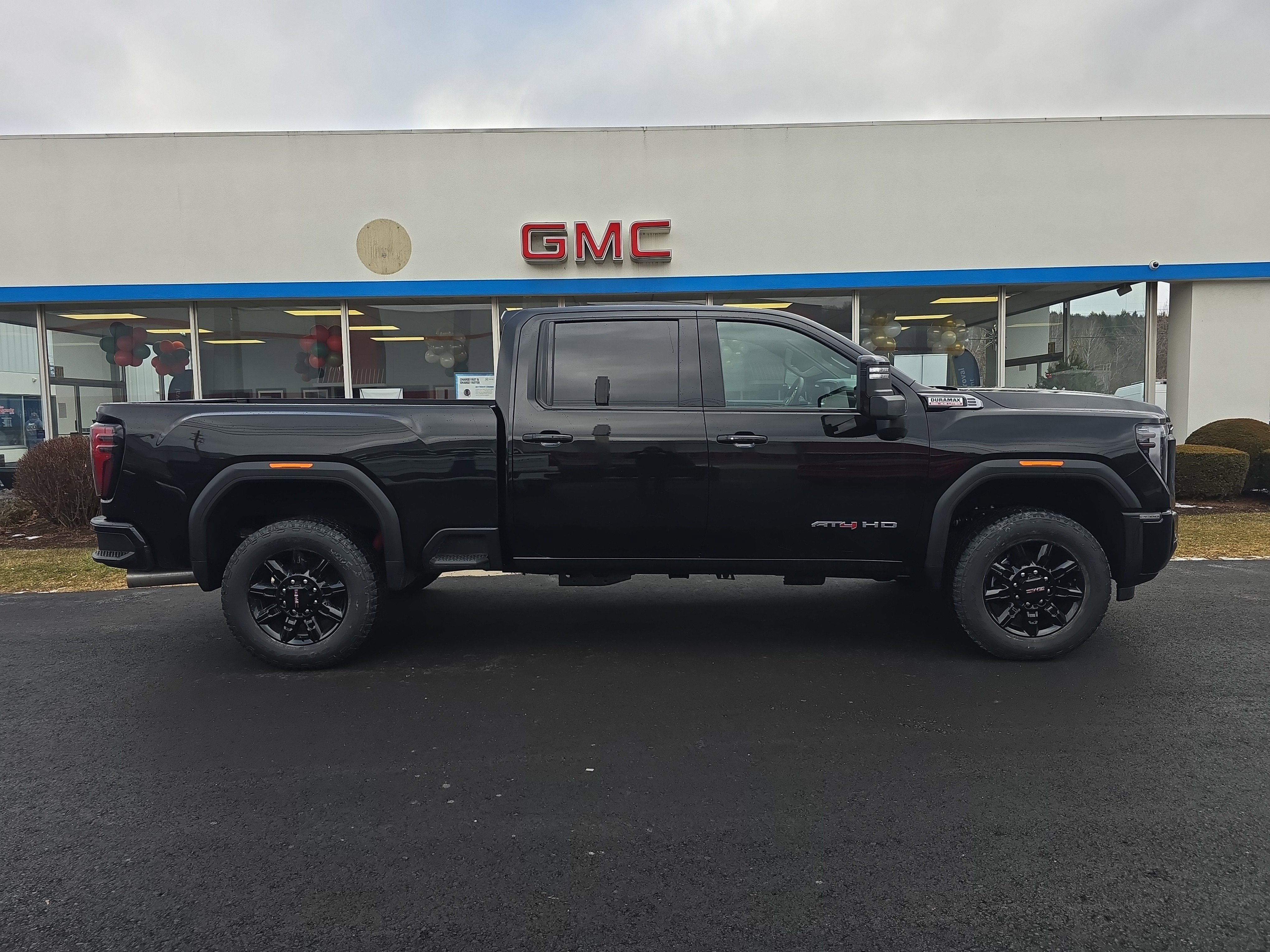 New 2026 GMC Sierra 2500 AT4 image 2