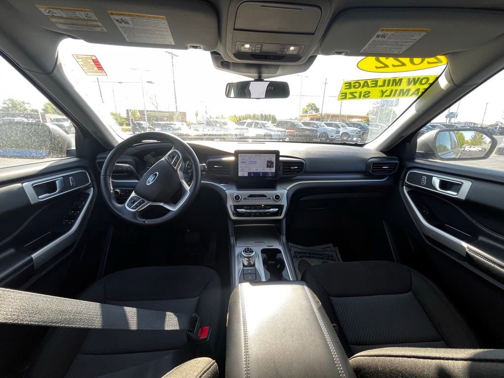 Used 2022 Ford Explorer XLT w/ Class IV Trailer Tow Package image 10