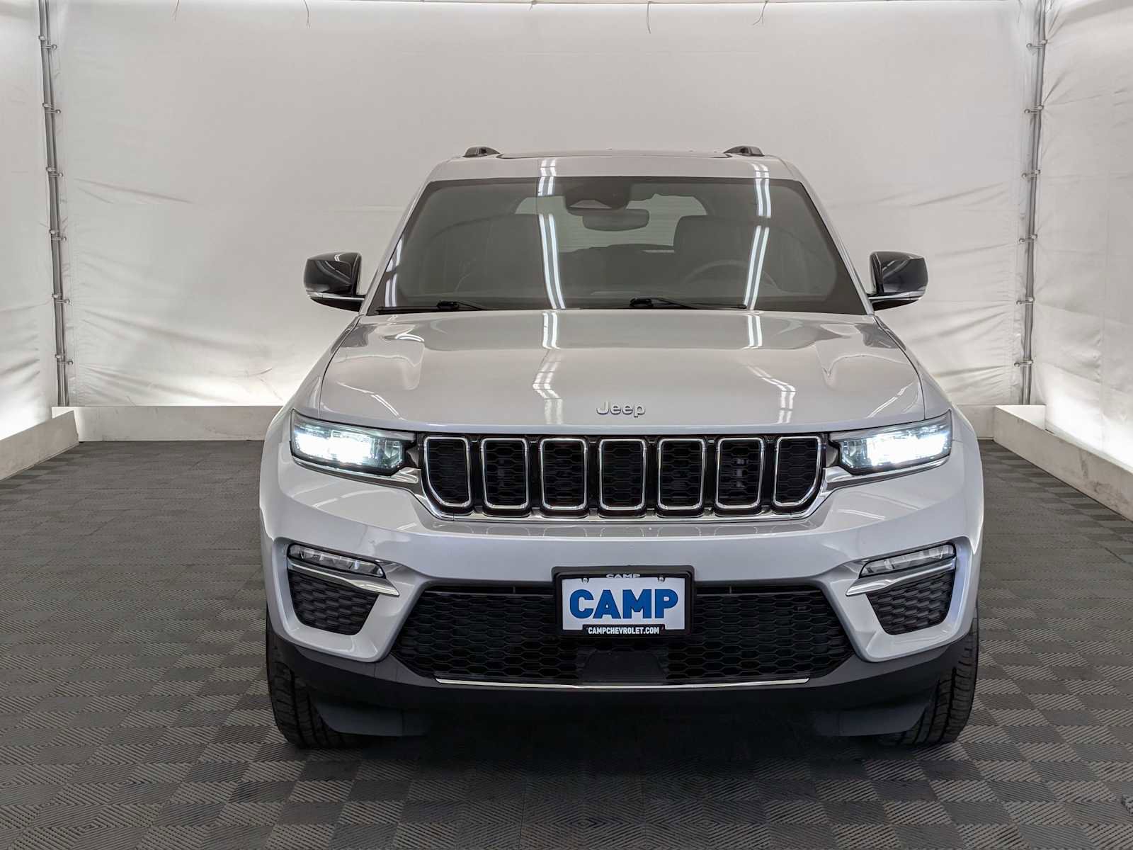 Used 2024 Jeep Grand Cherokee Limited 4xe image 9