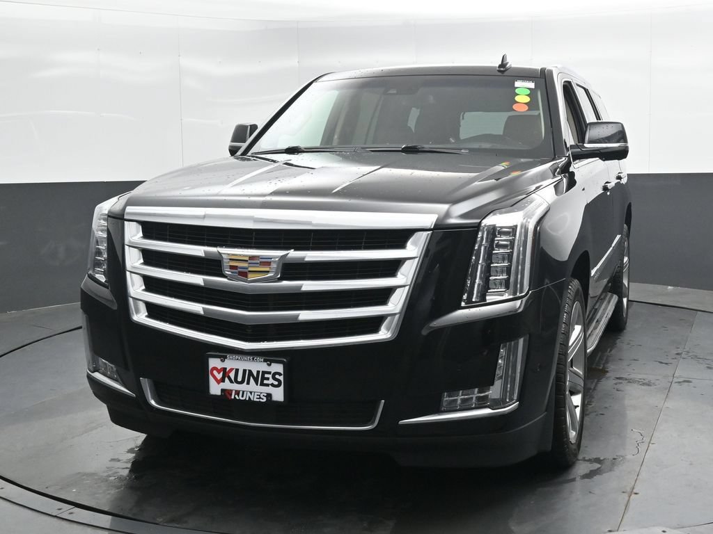 Used 2018 Cadillac Escalade Premium Luxury AWD/4WD image 6