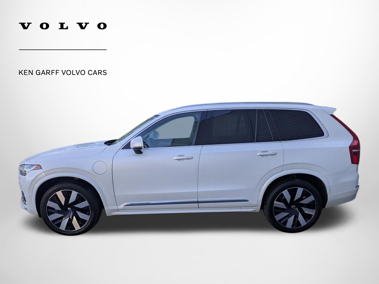 Used 2024 Volvo XC90 T8 Plus w/ Protection Package AWD/4WD image 7