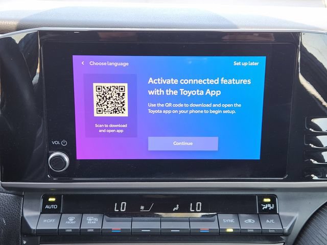 Used 2025 Toyota Camry SE FWD image 16