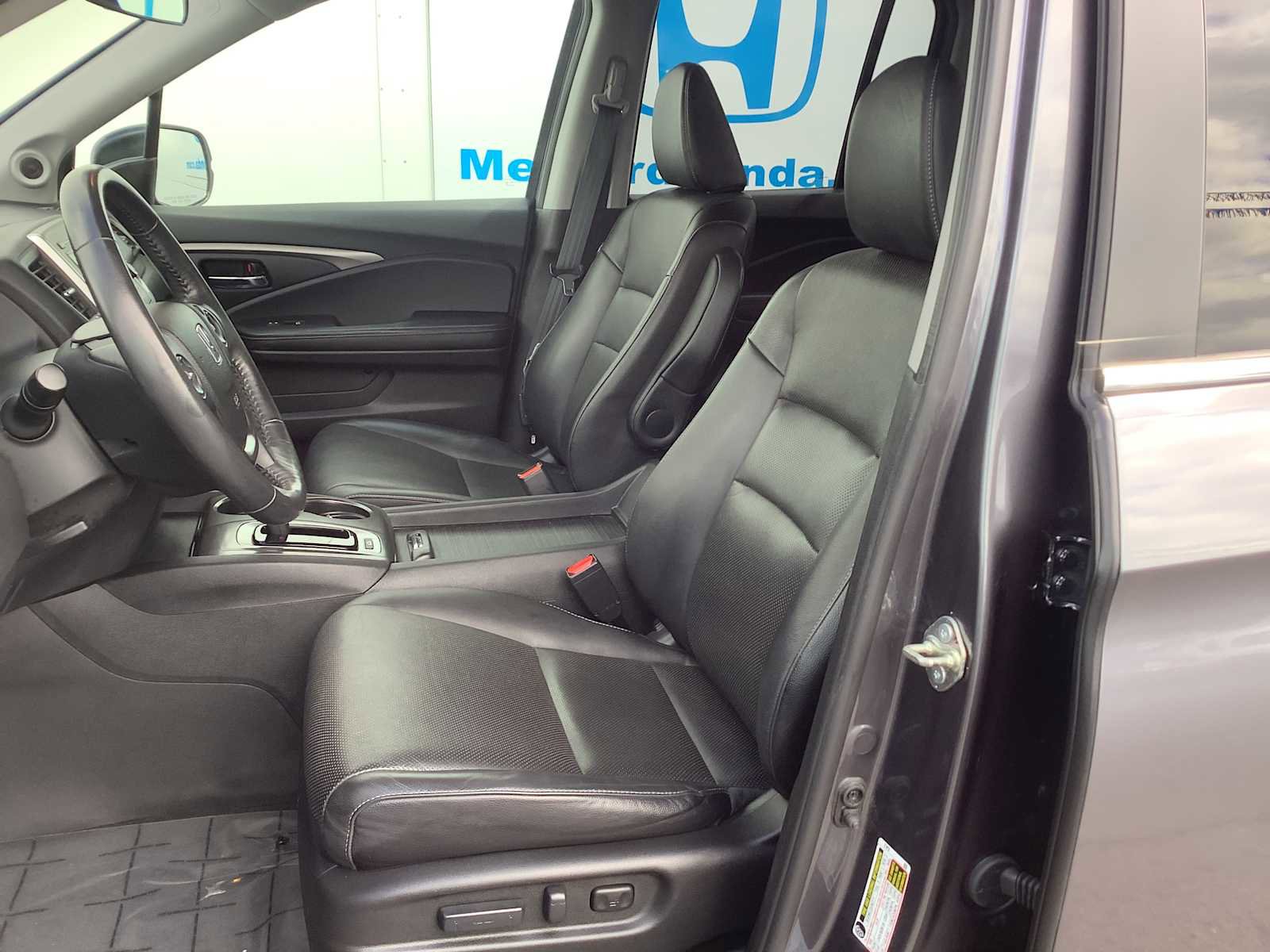 Certified 2017 Honda Ridgeline RTL image 11