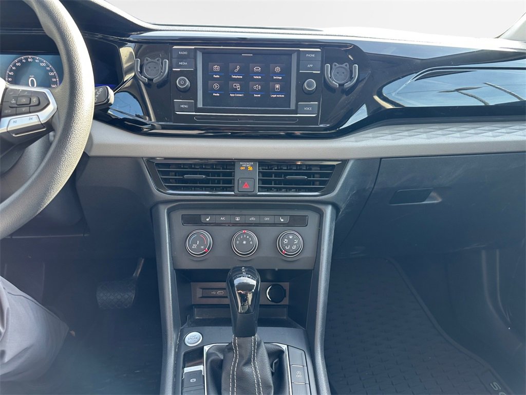Used 2022 Volkswagen Taos S image 22