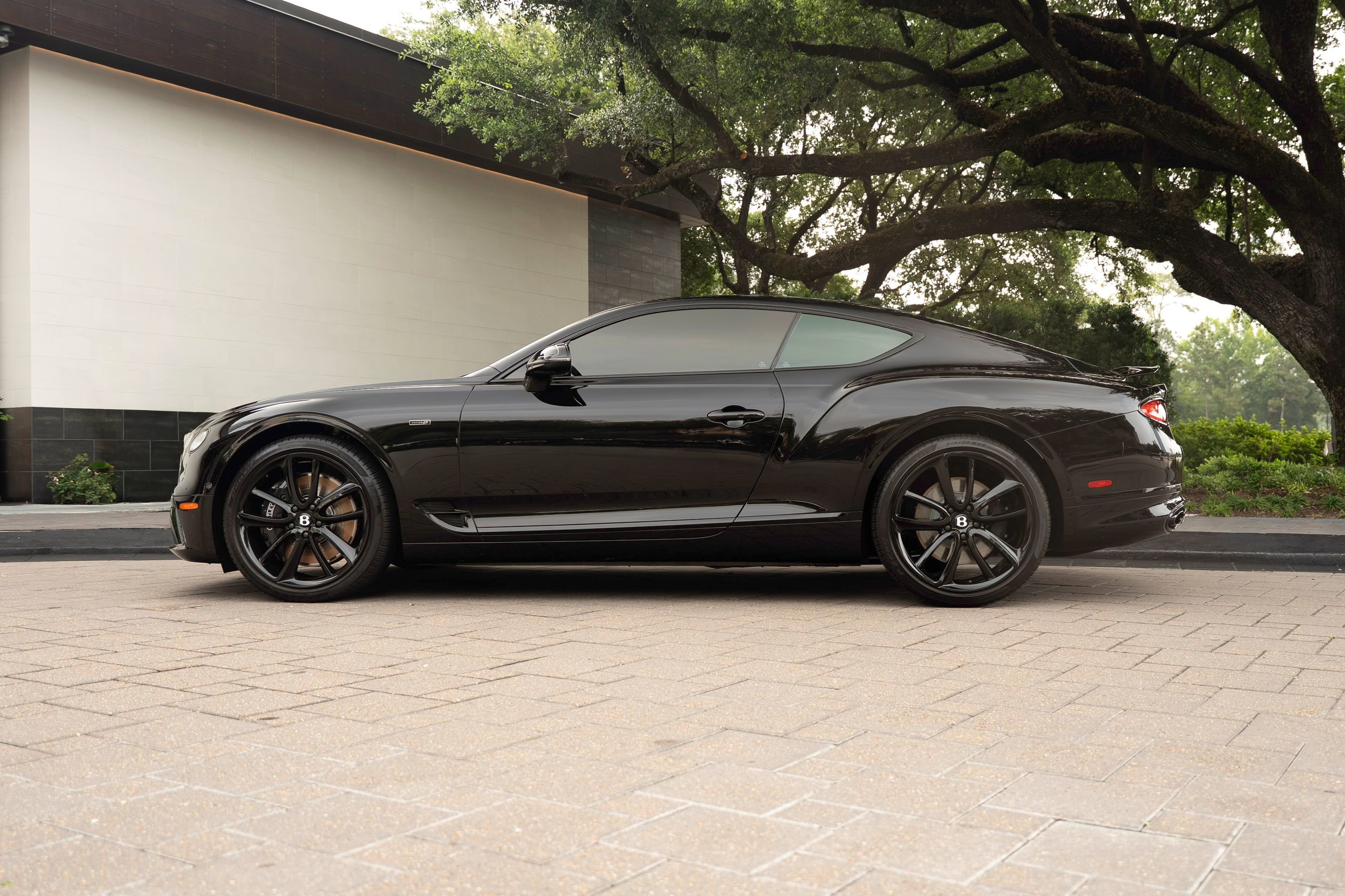 Used 2024 Bentley Continental GT AWD/4WD image 16
