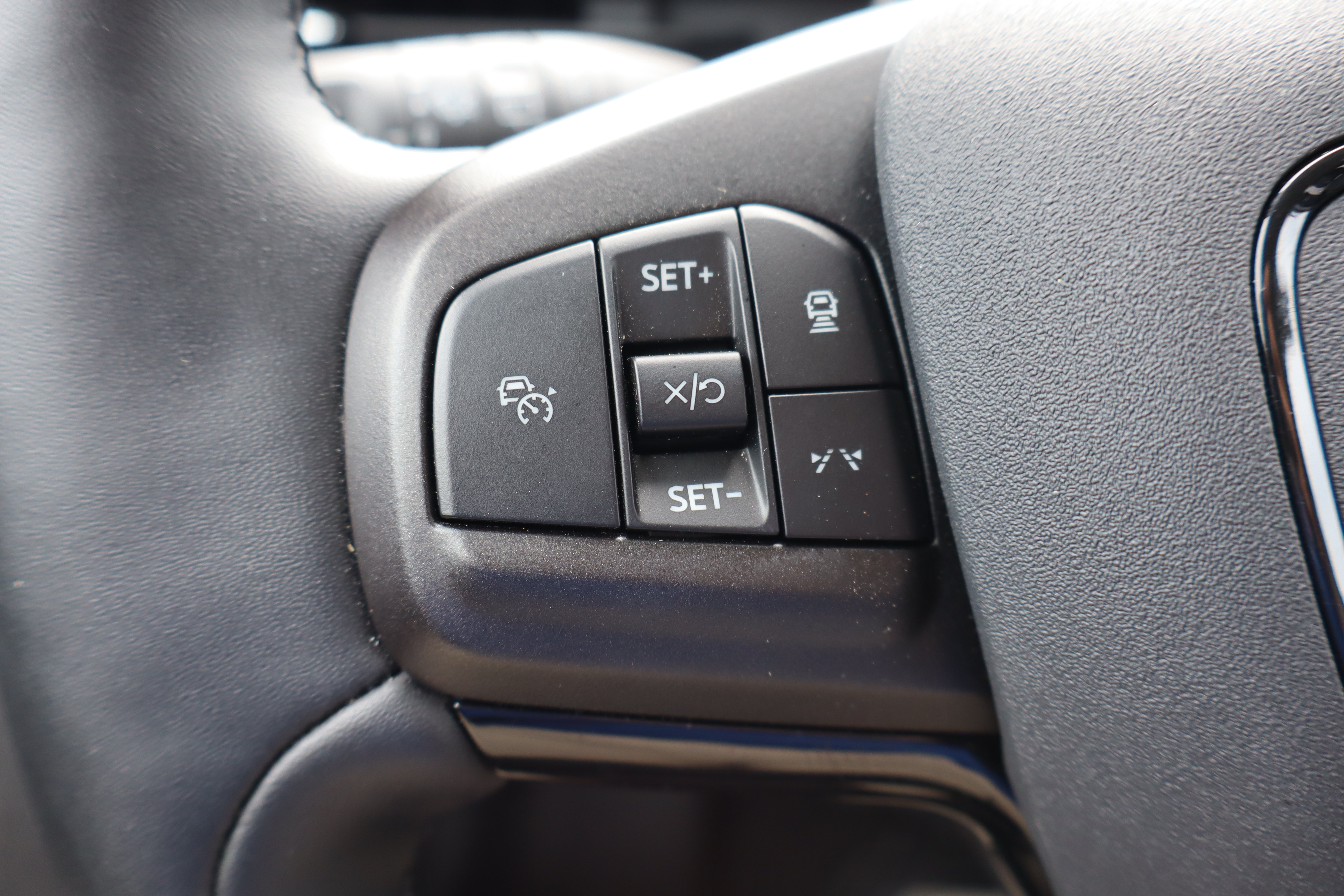 Used 2025 Ford Mustang Mach-E Premium AWD/4WD image 15