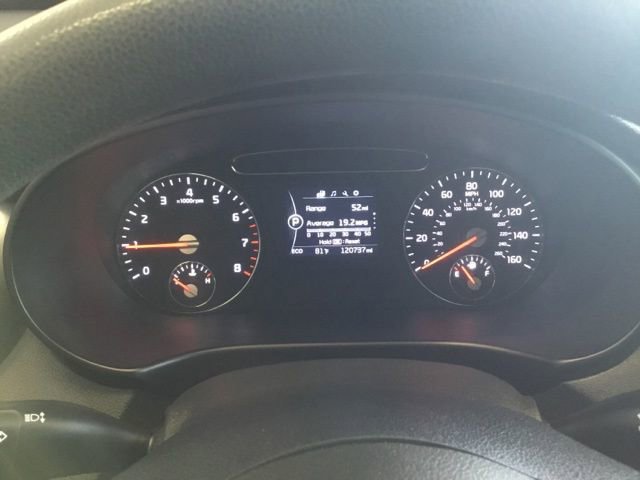 Used 2018 Kia Sorento LX FWD image 12