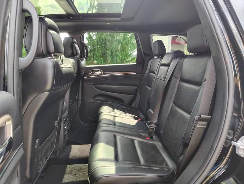 Used 2017 Jeep Grand Cherokee Overland AWD/4WD image 20