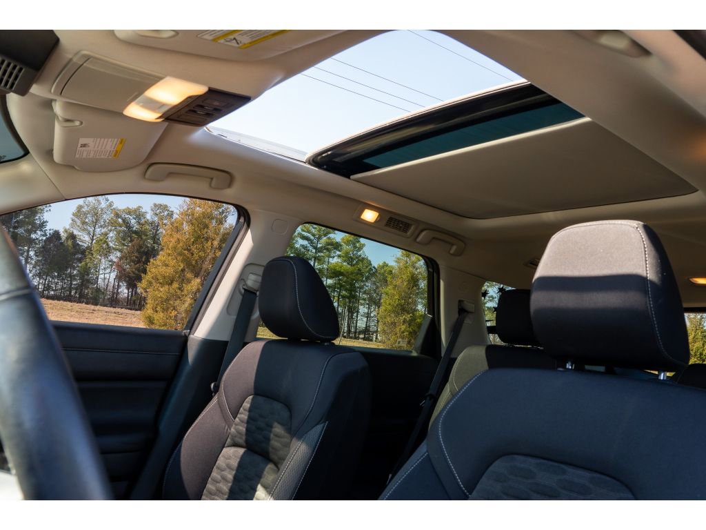 Used 2022 Nissan Pathfinder SV w/ SV Premium Package image 12