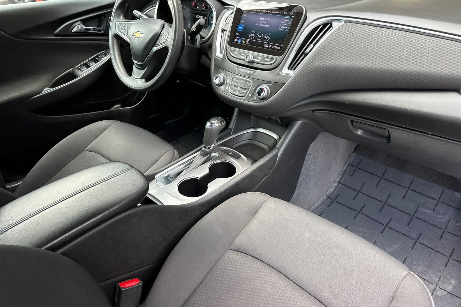 Used 2020 Chevrolet Malibu LT FWD image 15