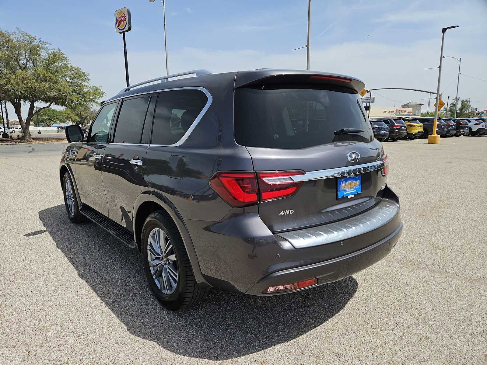 Used 2024 INFINITI QX80 Luxe AWD/4WD image 12