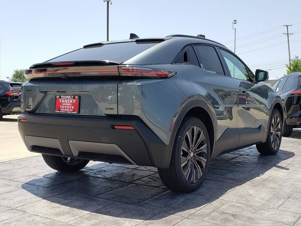 New 2026 Toyota C-HR AWD/4WD image 4