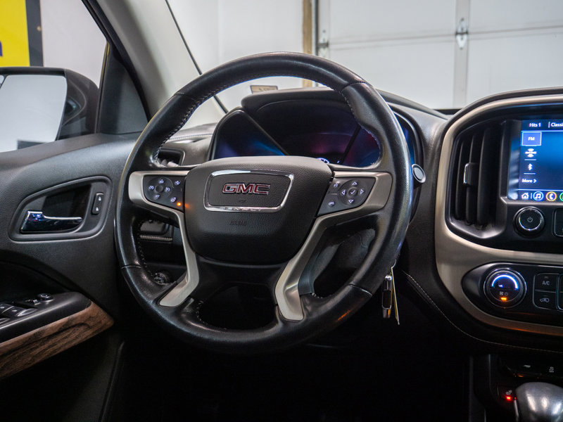 Used 2022 GMC Canyon Denali image 21