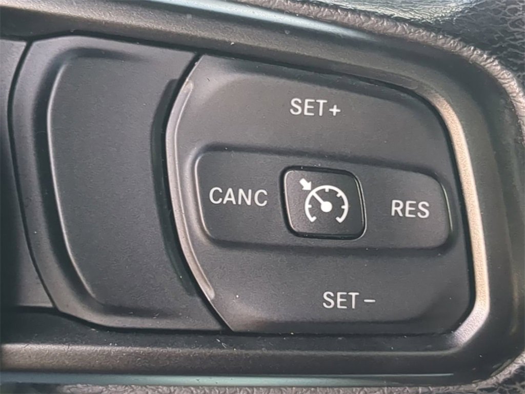 Used 2018 Jeep Wrangler Unlimited Sport image 23