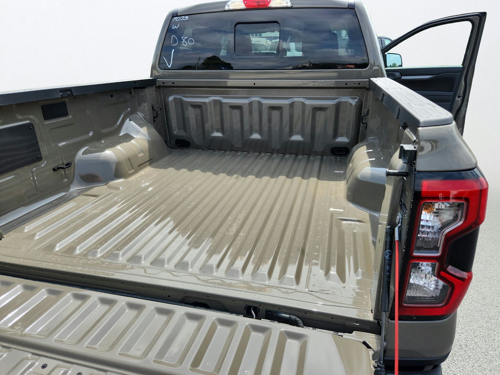 New 2026 Ford Ranger Lariat w/ FX4 Off-Road Package AWD/4WD image 31