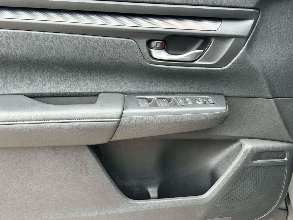 Used 2023 Honda CR-V LX image 16