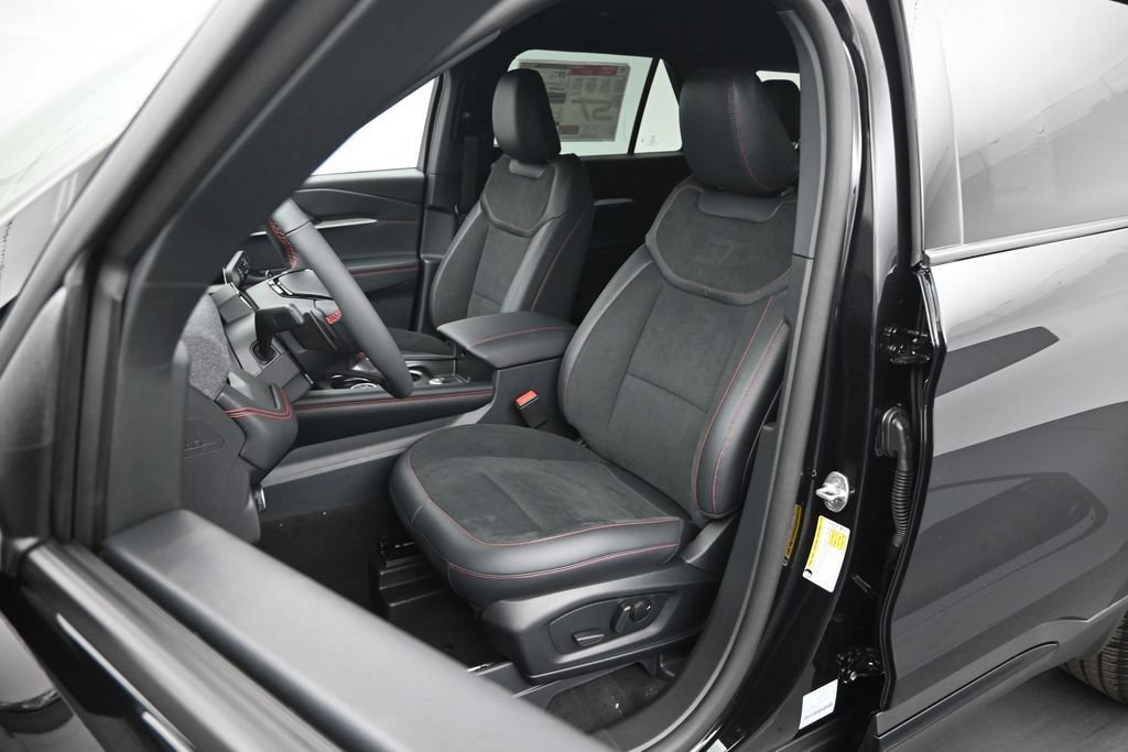 New 2026 Ford Explorer ST RWD image 8