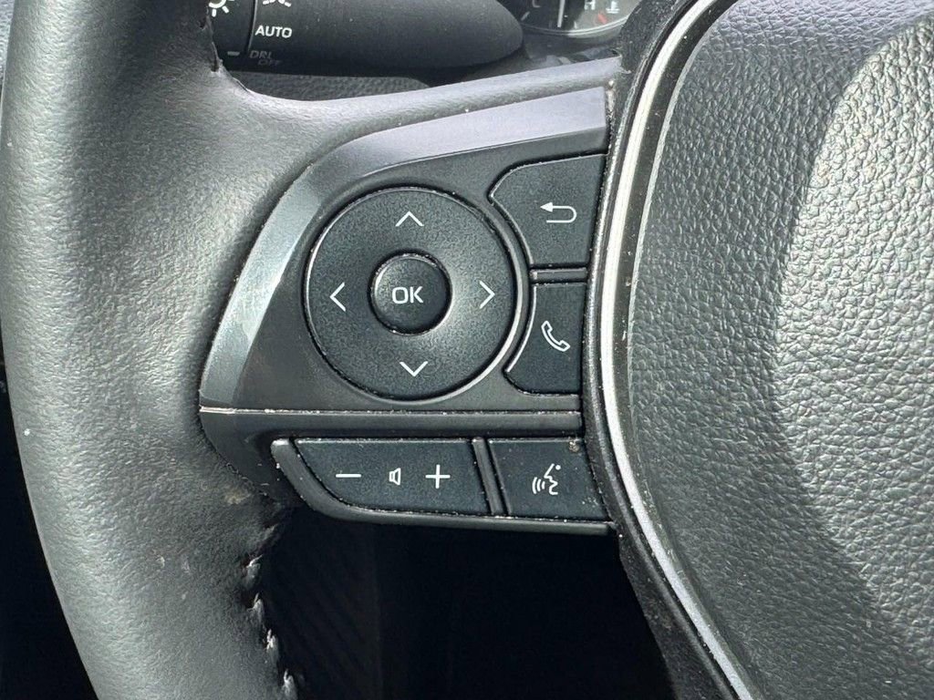 Used 2024 Toyota Corolla SE FWD image 17